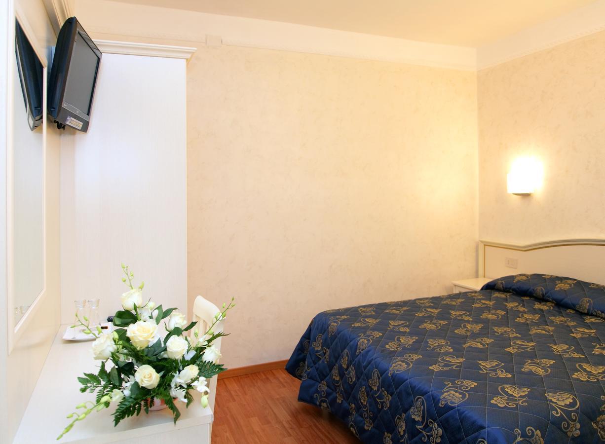 Hotel Divino Amore Баньореджо Екстериор снимка