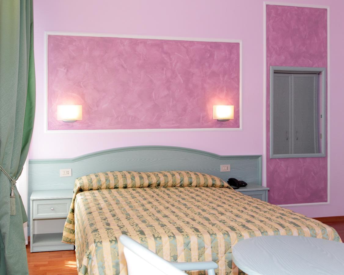 Hotel Divino Amore Баньореджо Екстериор снимка